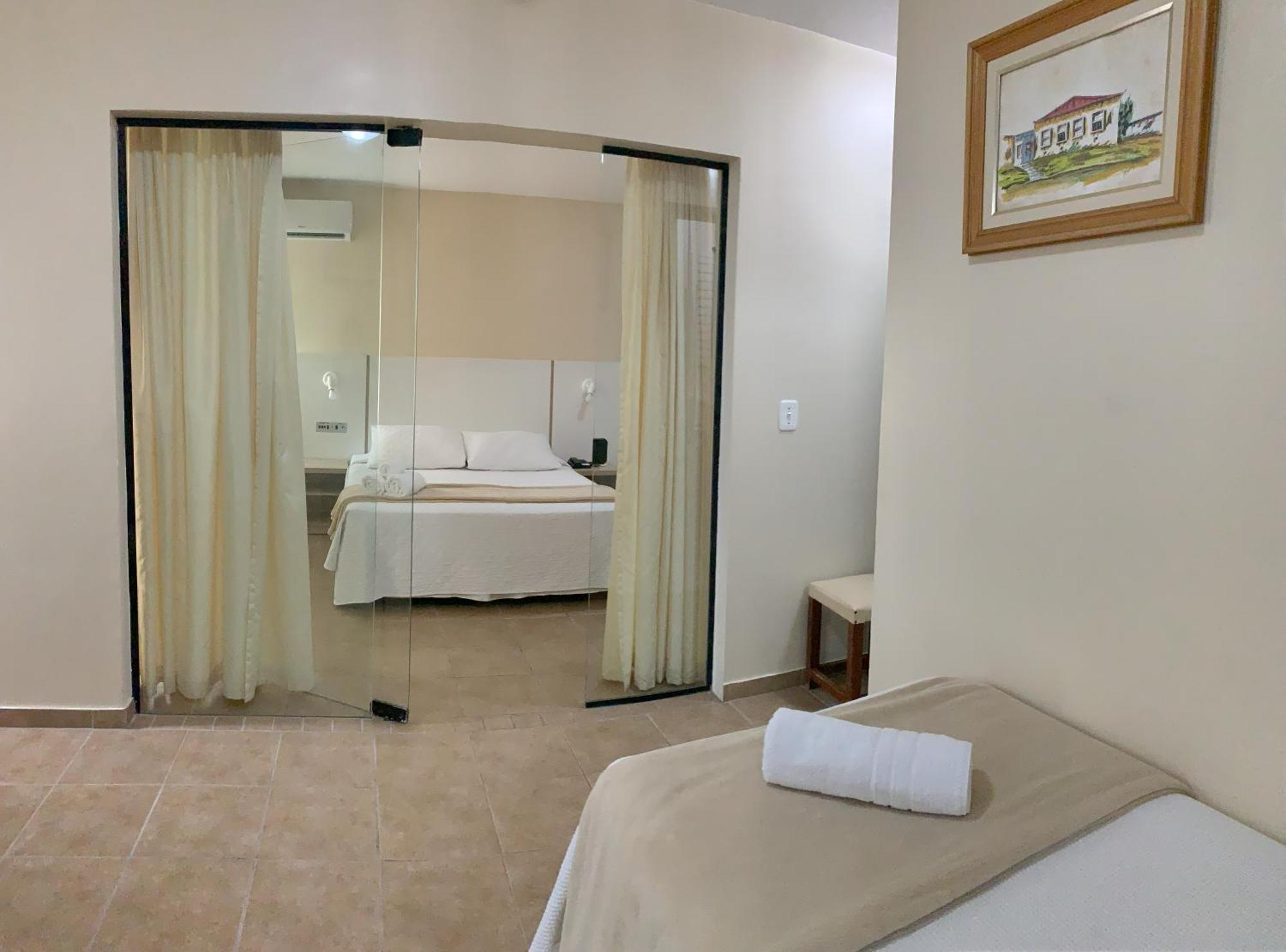 De Rose Palace 3*